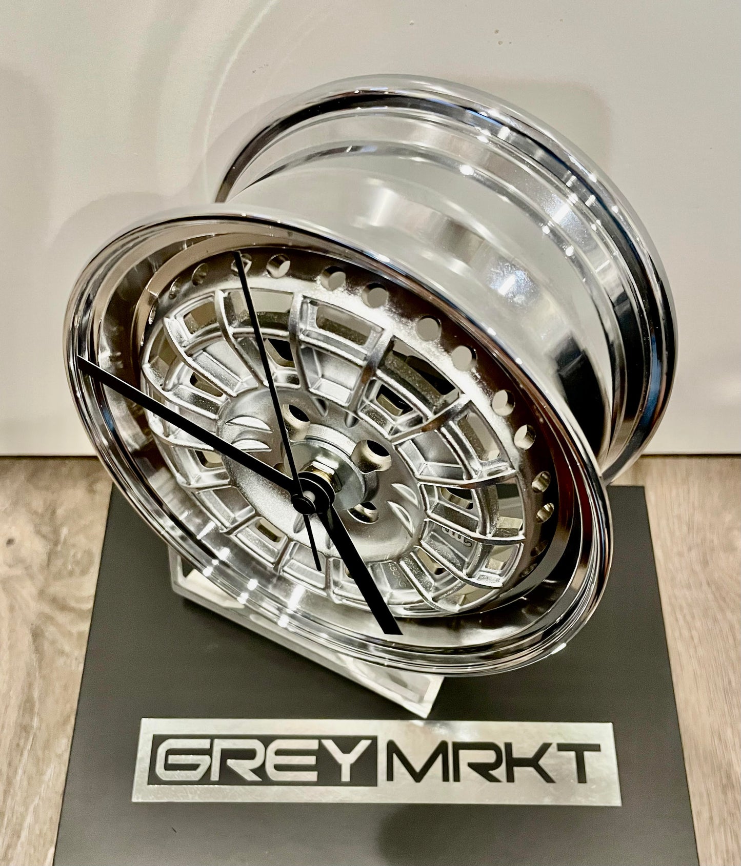 GREYMRKT ﻿1/5 Scale Mugen NR10R inspired wheel clock